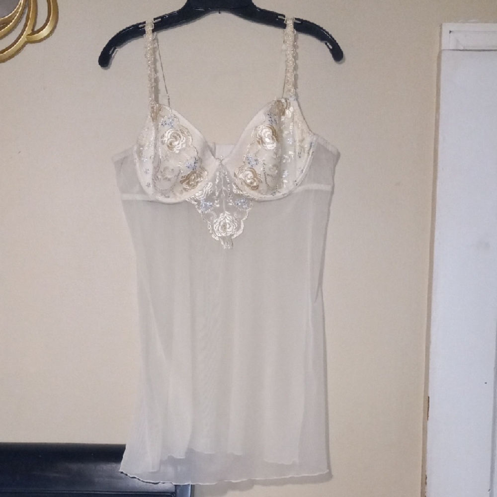 Gilligan & O'Malley Cream Lace Lingerie